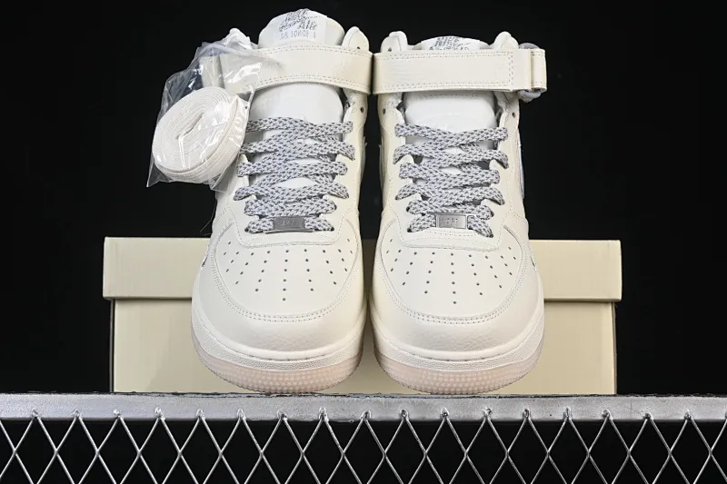 All categories Nk Air Force 1 Air Force Series Nk Air Force 1 Mid Air Force mid-top Nike Air Force 1 Mid Beige and gray two-color bottom Starry Air Force One mid-top casual sneakers XL0236-232